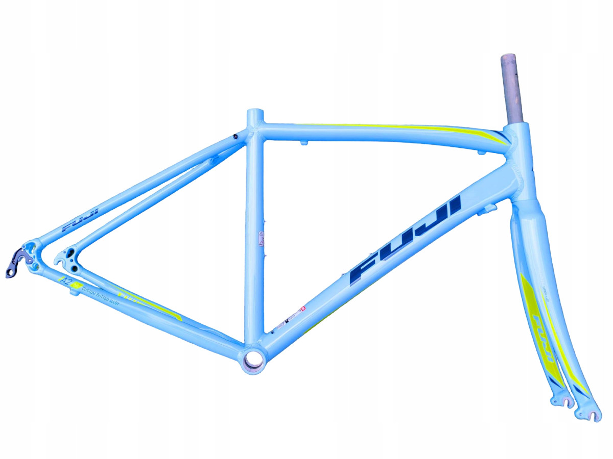 RAMA ROWEROWA SZOSOWA FUJI FINEST 2.1 44CM Z KARBONOWYM WIDELCEM
