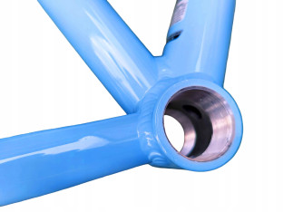 RAMA ROWEROWA SZOSOWA FUJI FINEST 2.1 44CM Z KARBONOWYM WIDELCEM