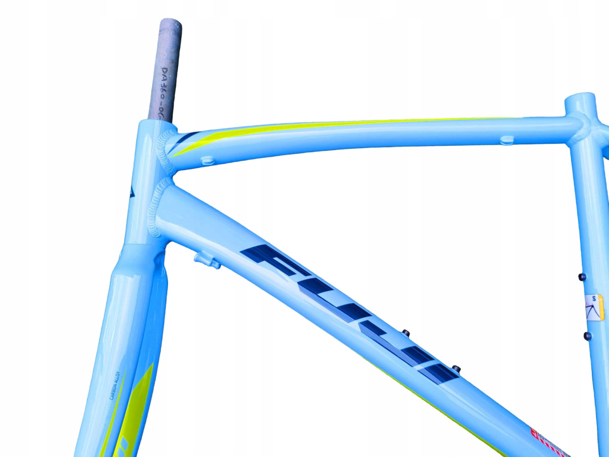 RAMA ROWEROWA SZOSOWA FUJI FINEST 2.1 44CM Z KARBONOWYM WIDELCEM