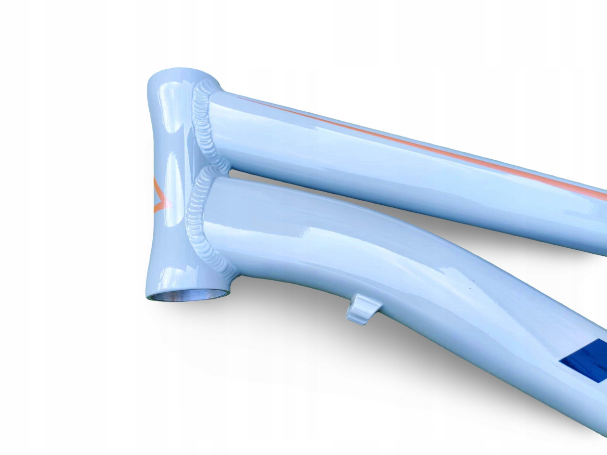 RAMA ROWEROWA CROSSOWA FUJI TRAVERSE 1.5D ST 18" CREAM/LIGHT COPPER