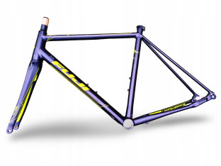 RAMA ROWEROWA SZOSOWA FUJI ROUBAIX 1.1 DISC ROZMIAR 56CM SZTYWNE OSIE