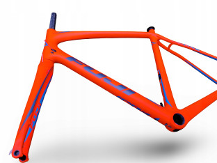 RAMA ROWEROWA SZOSOWA KARBONOWA FUJI GRAN FONDO 2.5 ROZMIAR 56CM