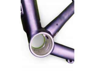 RAMA ROWEROWA SZOSOWA FUJI ROUBAIX 1.1 DISC ROZMIAR 56CM SZTYWNE OSIE