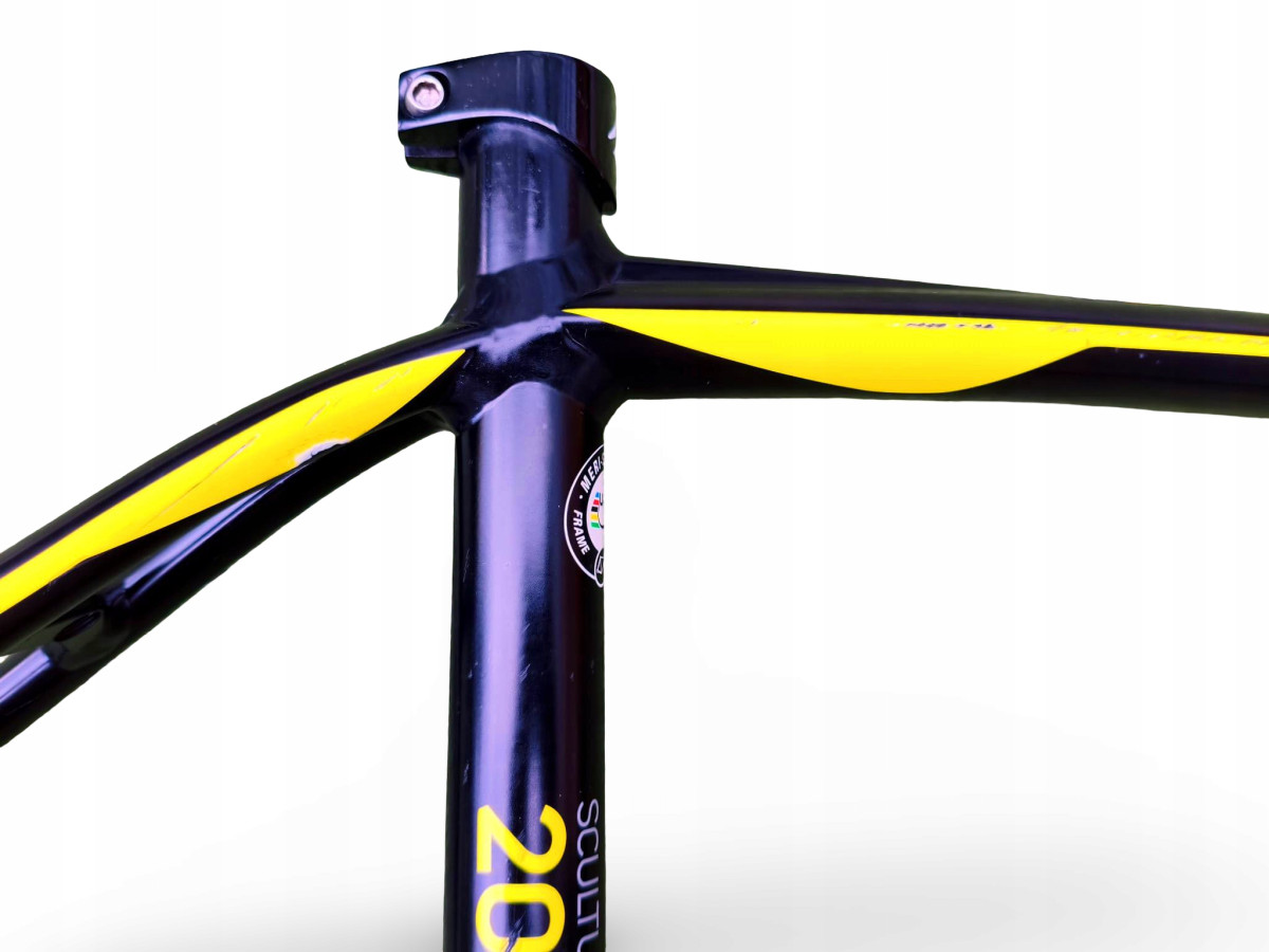 RAMA ROWEROWA UŻYWANA MERIDA SCULTURA 200 ROZMIAR 50CM WIDELEC KARBONOWY
