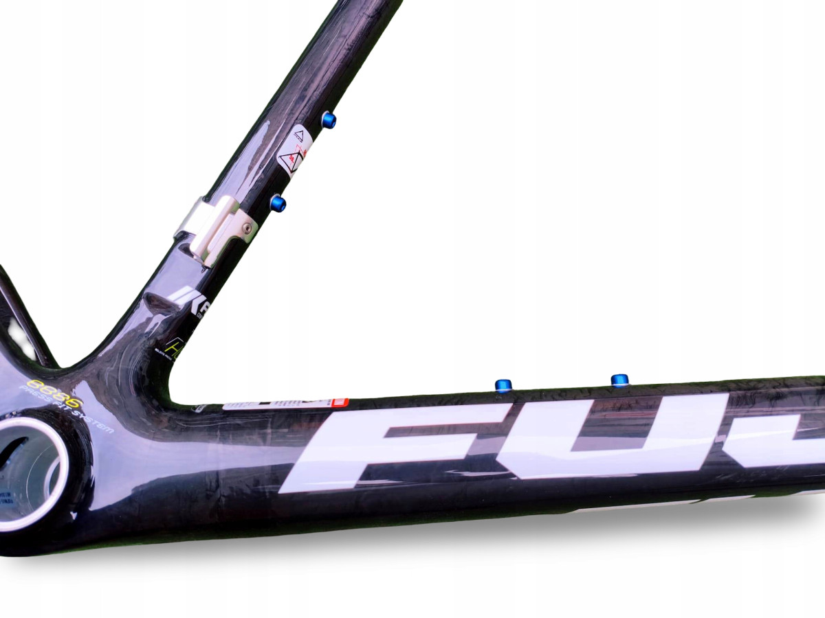 RAMA ROWEROWA KARBONOWA SZOSOWA FUJI ALTAMIRA 2.1 58CM NETAPP TEAM