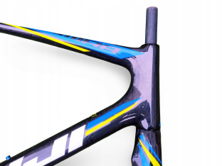 RAMA ROWEROWA KARBONOWA SZOSOWA FUJI ALTAMIRA 2.1 58CM NETAPP TEAM