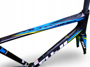 RAMA ROWEROWA KARBONOWA SZOSOWA FUJI ALTAMIRA 2.1 58CM NETAPP TEAM