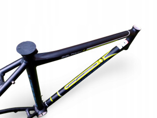 RAMA ROWEROWA MIEJSKA TREKKING BREEZER BELTWAY 11 56CM PASEK GATES