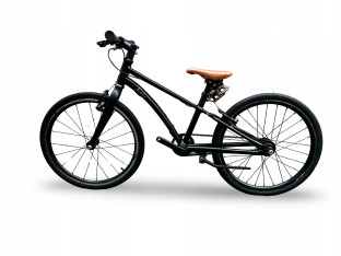 ROWER DZIECIĘCY JUNIOR BIKES KOŁA 20CALI ELEMENTY KARBONOWE NAPĘD NA PASKU