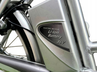 ROWER ELEKTRYCZNY FLYER RAMA 48CM KOŁA 26" NEXUS 8-BIEGOWY PRZEBIEG 1873KM