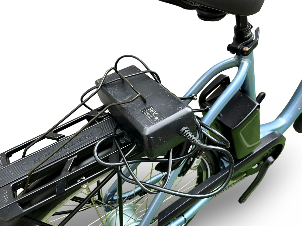 ROWER ELEKTRYCZNY MIEJSKI FLYER RAMA 50CM KOŁA 26" NEXUS 8S PANASONIC 540WH