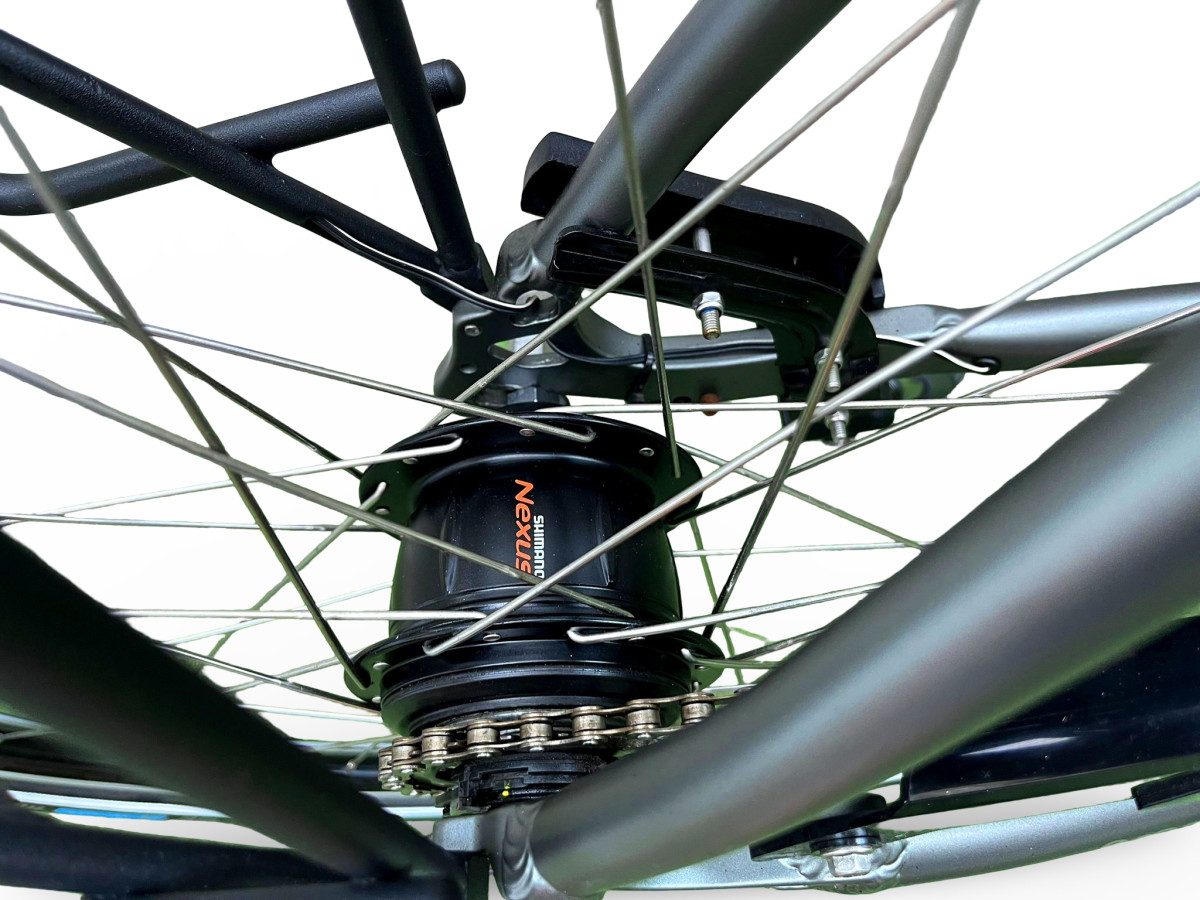 ROWER ELEKTRYCZNY MIEJSKI RALEIGH DOVER RAMA 46CM KOŁA 28" SHIMANO NEXUS