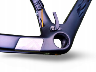 RAMA ROWEROWA AERO FUJI TRANSONIC 1.1 DISC ROZMIAR 54CM KARBON