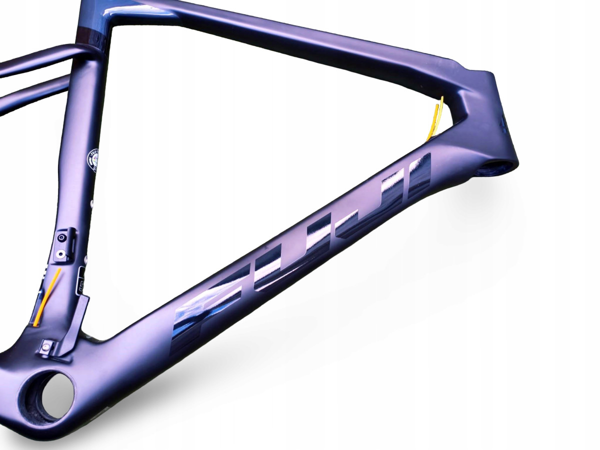 RAMA ROWEROWA AERO FUJI TRANSONIC 1.1 DISC ROZMIAR 54CM KARBON