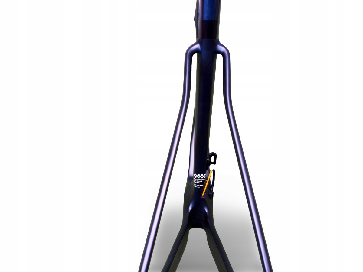 RAMA ROWEROWA AERO FUJI TRANSONIC 1.1 DISC ROZMIAR 54CM KARBON