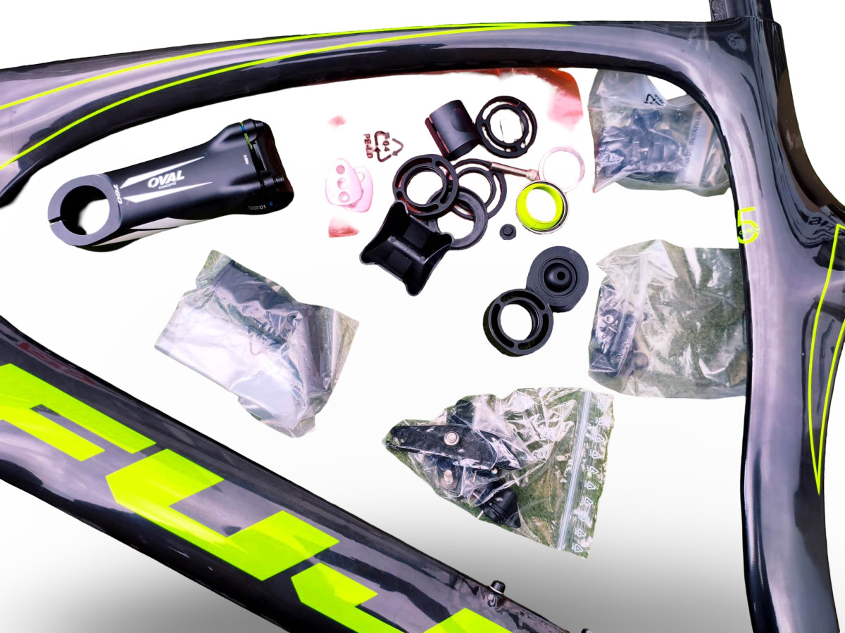 RAMA ROWEROWA TT TRIATHLON AERO FUJI NORCOM STRAIGHT 2.3 ROZMIAR 57CM