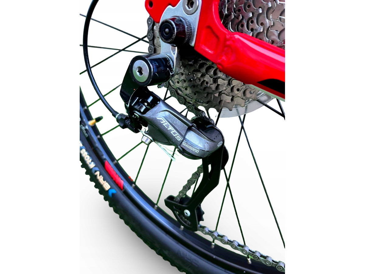 ROWER MTB TREK MARLIN 7 RAMA 14" KOŁA 27,5 SHIMANO ALTUS 3x8 HYDRAULIKA