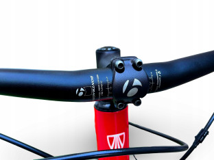 ROWER MTB TREK MARLIN 7 RAMA 14" KOŁA 27,5 SHIMANO ALTUS 3x8 HYDRAULIKA