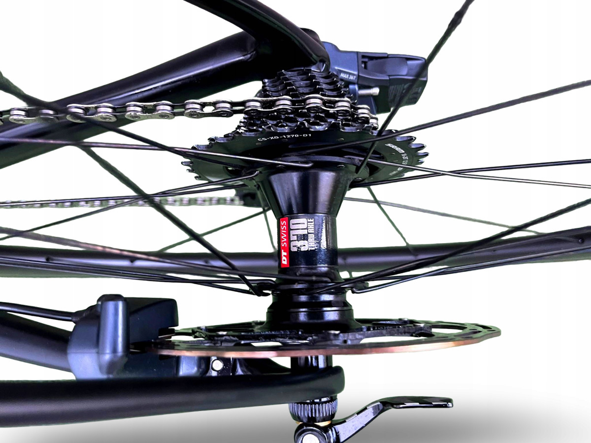 ROWER SZOSOWY KARBONOWY CERVELO R-SERIES DISC SRAM FORCE ETAP AXS 2X12