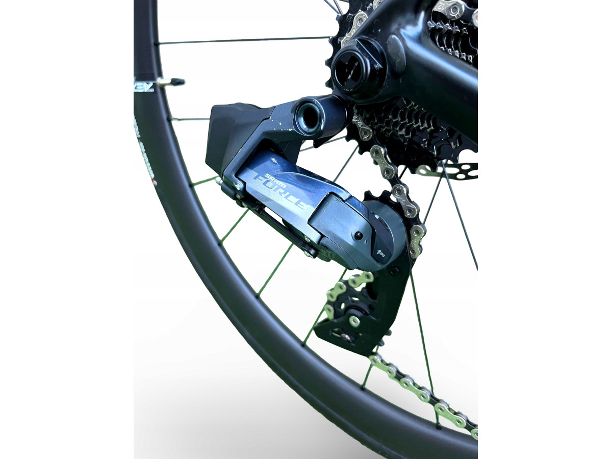 ROWER SZOSOWY KARBONOWY CERVELO R-SERIES DISC SRAM FORCE ETAP AXS 2X12