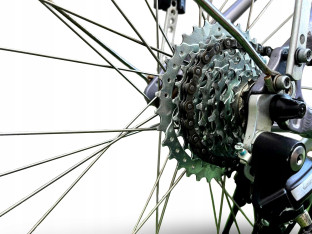 ROWER ELEKTRYCZNY E-TOTEM COMET RAMA 46CM KOŁA 28" PRZEBIEG 480 KM