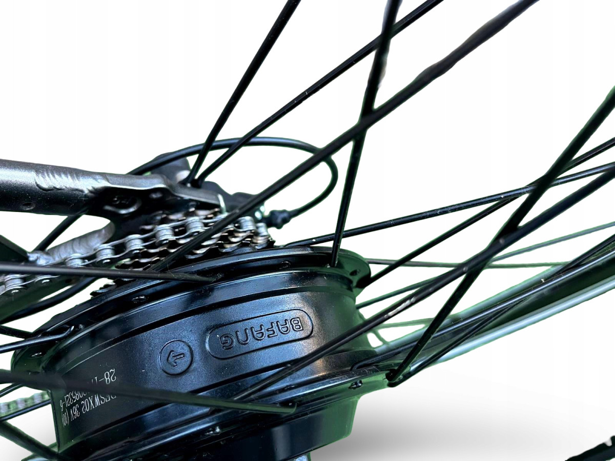 ROWER ELEKTRYCZNY ECOBIKE LIVIGNO RAMA 19" KOŁA 28" SILNIK BAFANG 576WH