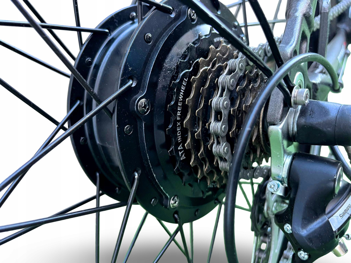 ROWER ELEKTRYCZNY ECOBIKE LIVIGNO RAMA 19" KOŁA 28" SILNIK BAFANG 576WH