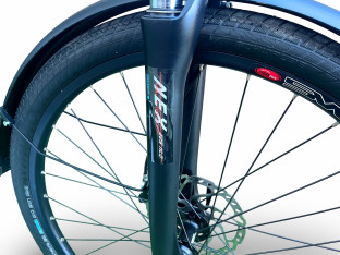 ROWER ELEKTRYCZNY TREKKINGOWY CANNONDALE MAVARO RAMA 60CM KOŁA 27,5" BOSCH