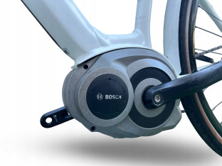 ROWER ELEKTRYCZNY CANNONDALE MAVARO RAMA 47CM BOSCH 500WH SHIMANO DEORE