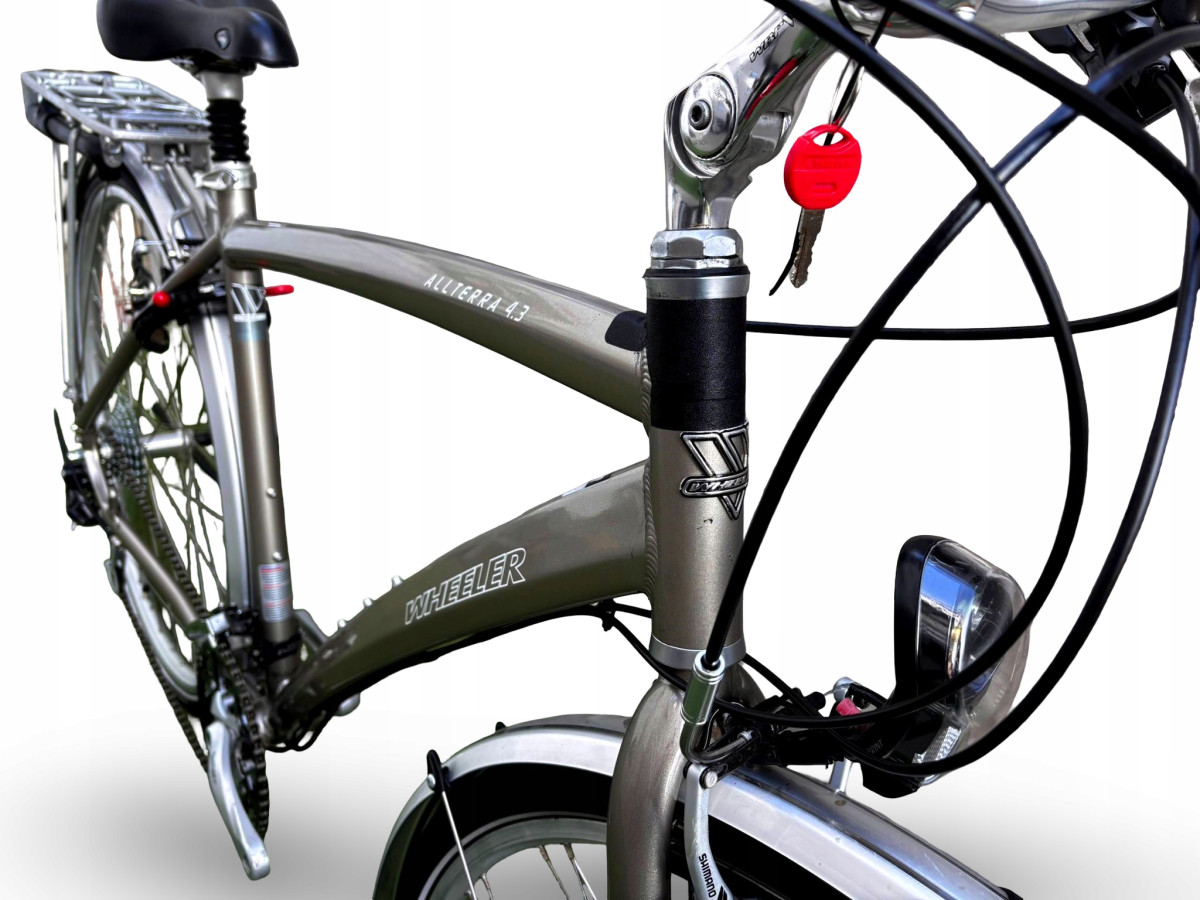 ROWER TREKKINGOWY WHEELER ALTERRA 4.3 RAMA 52CM KOŁA 28" SHIMANO ALIVIO 3X8