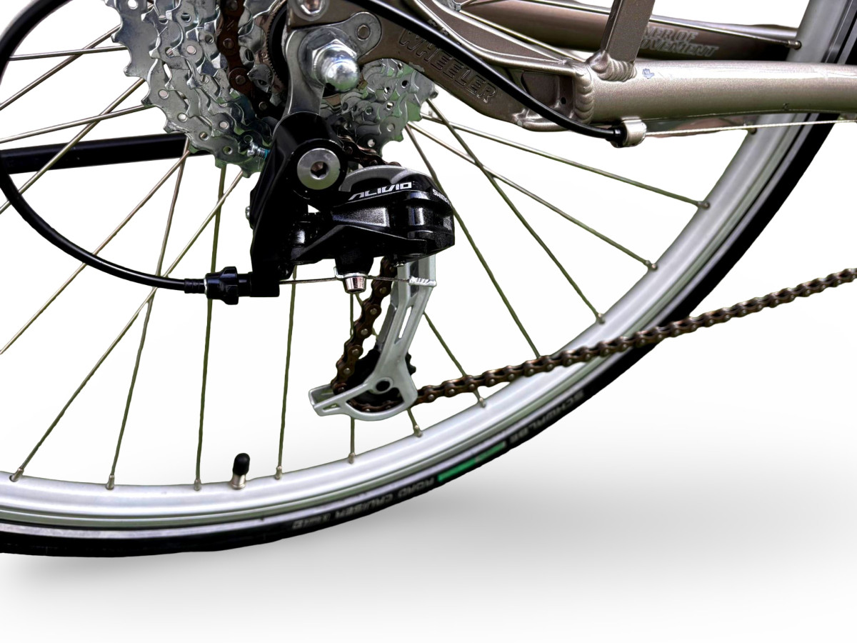 ROWER TREKKINGOWY WHEELER ALTERRA 4.3 RAMA 52CM KOŁA 28" SHIMANO ALIVIO 3X8