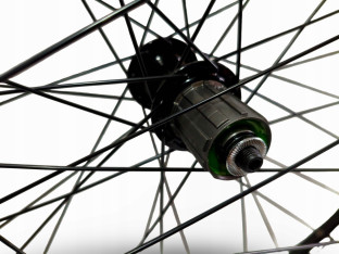 KOMPLET KÓŁ ROWEROWYCH SUN RINGLE INFERNO 27,5 ETRTO 584X20 OSIE QR/15 CL