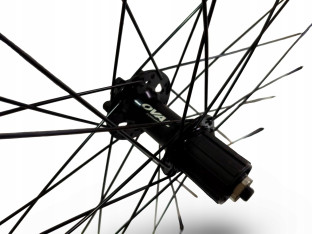 KOMPLET KÓŁ ROWEROWYCH OVAL 200 27,5 ETRTO 584-21 TARCZA 6-ŚRUB OŚ QR 9MM