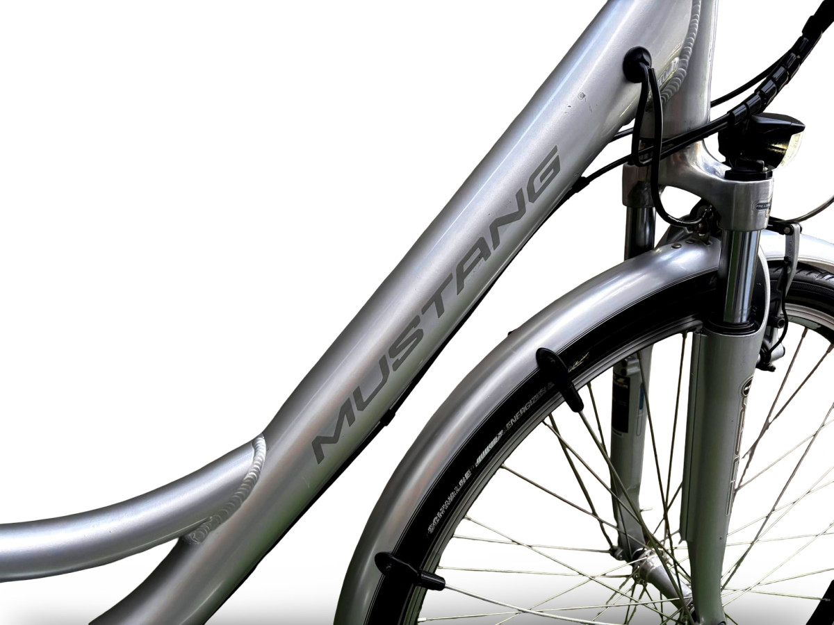 ROWER ELEKTRYCZNY DAMKA MUSTANG RAMA 48CM KOŁA 28" BIONX PRZEBIEG 4873KM