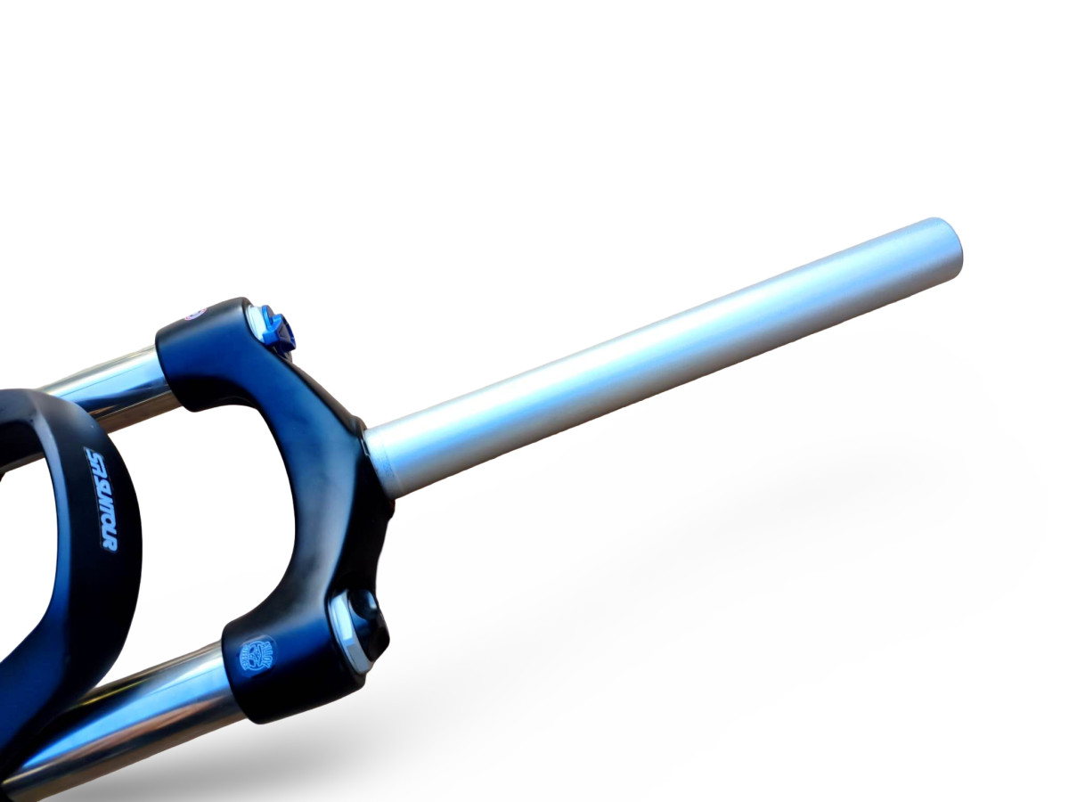 AMORTYZATOR ROWEROWY SR SUNTOUR XCR AIR KOŁO 24" SKOK 63MM BLOKADA QR9