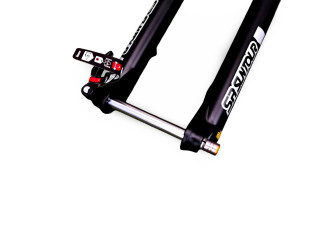 AMORTYZATOR SR SUNTOUR XCR34 29” TAPERED SKOK 130MM OŚ QLOC 15×110 BLOKADA