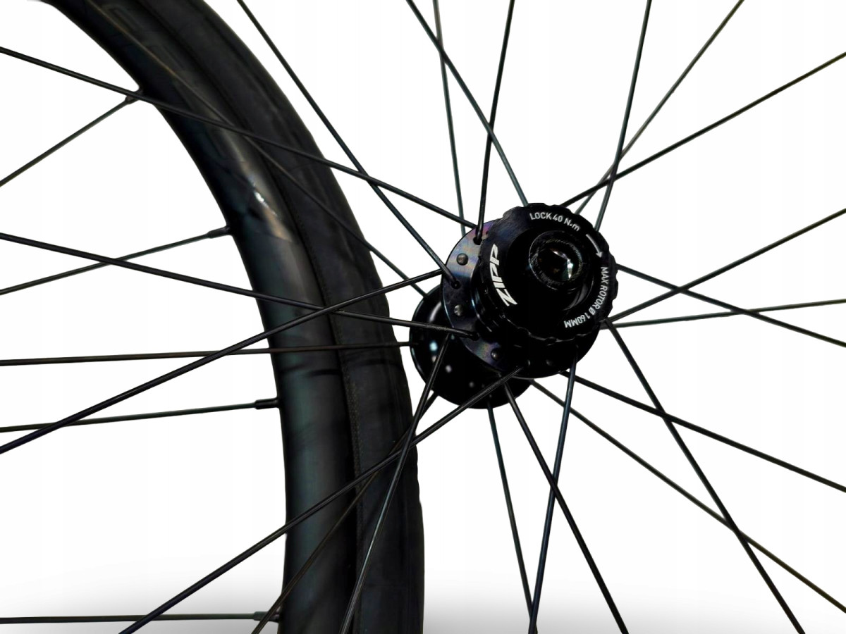 KOŁA ROWEROWE KOMPLET MICHE ROZMIAR 28" TARCZE CENTERLOCK OSIE 12MM