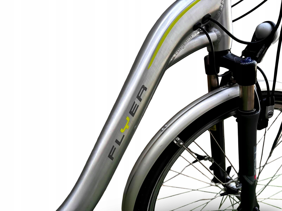 ROWER ELEKTRYCZNY FLYER RAMA 50CM KOŁA 26 SHIMANO NEXUS 8S BATERIA 540WH