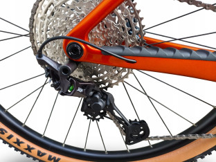 ROWER MTB KTM MYROON ELITE RAMA CARBON M FOX 32 SHIMANO DEORE XT