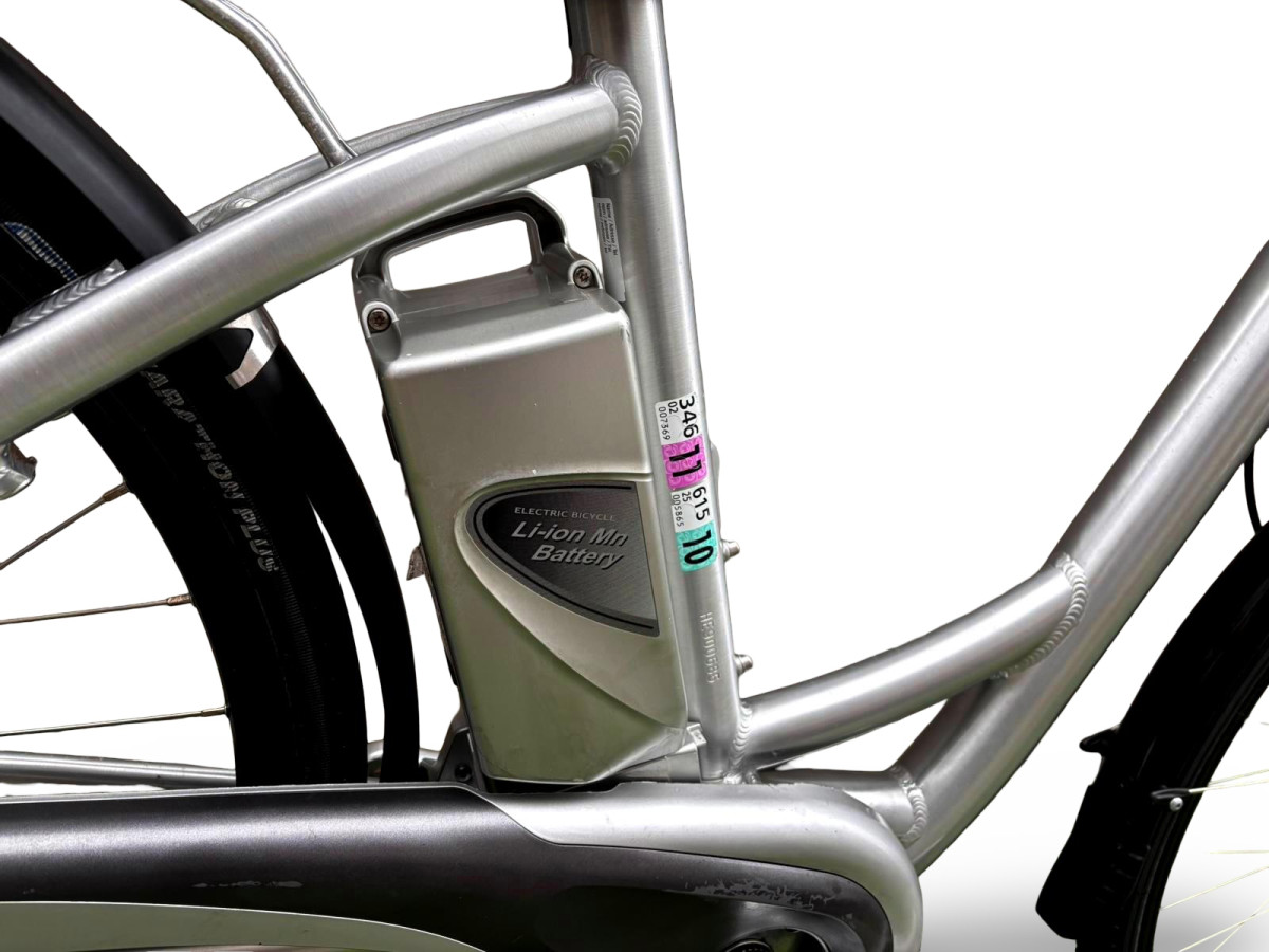 ROWER MIEJSKI ELEKTRYCZNY FLYER RAMA 46CM KOŁA 28" NEXUS 8S NEXAVE