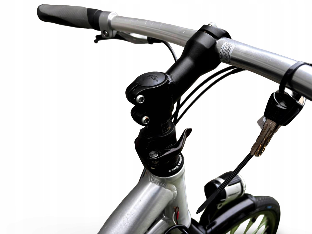 ROWER MIEJSKI ELEKTRYCZNY FLYER RAMA 46CM KOŁA 28" NEXUS 8S NEXAVE