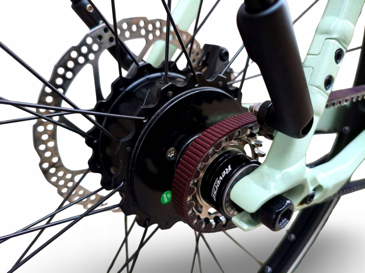 ROWER ELEKTRYCZNY ROSE SNEAK PLUS EQ RAMA 62CM MAHLE X35 PASEK GATES 14KG