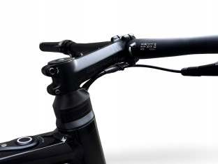 ROWER ELEKTRYCZNY ROSE SNEAK PLUS RAMA 62CM KOŁA 28" MAHLE X35 LEKKI 14KG