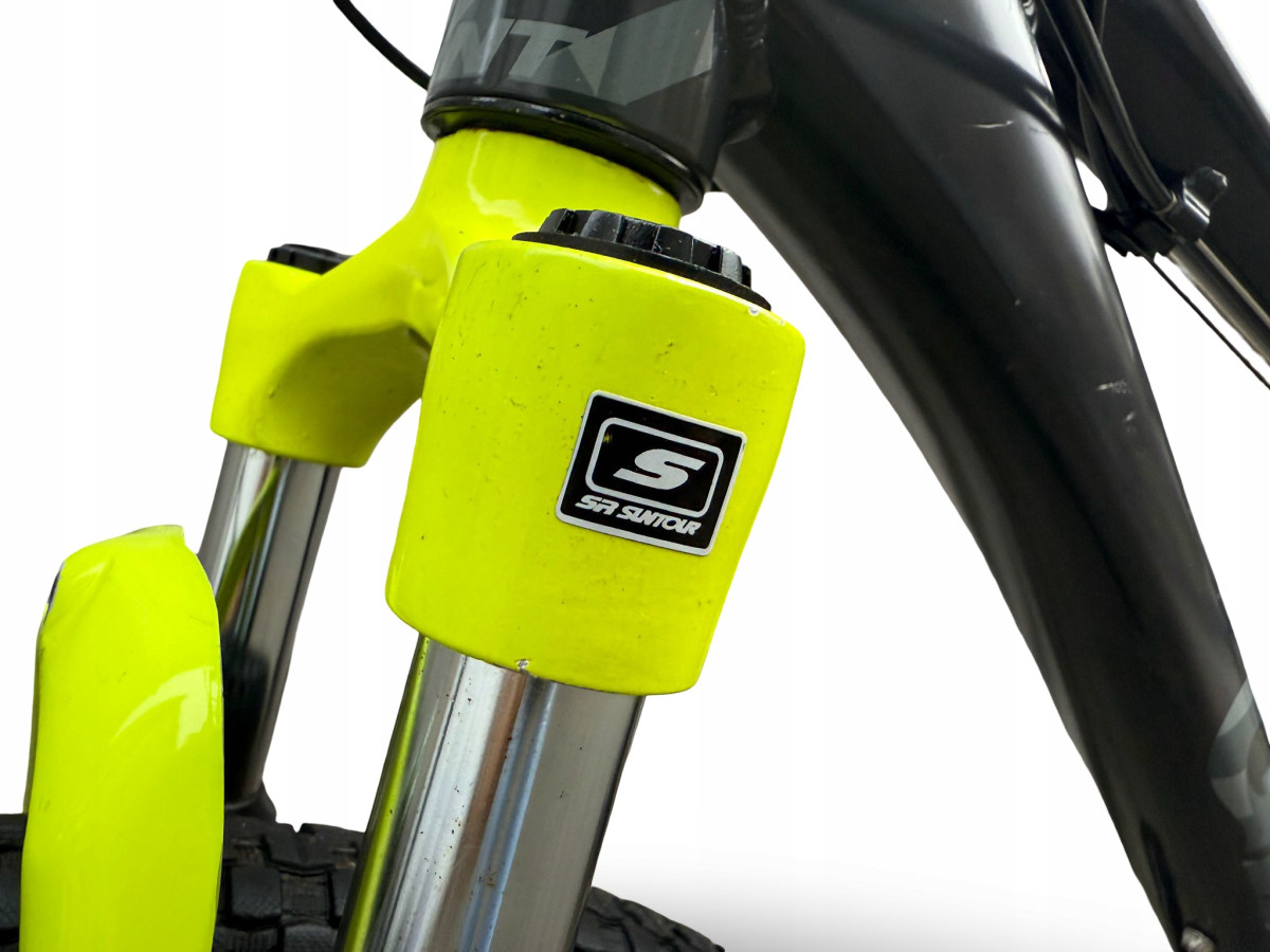 ROWER DIRT STUNT GIANT REVEL STREET 4 SHIMANO SR SUNTOUR V-BRAKE