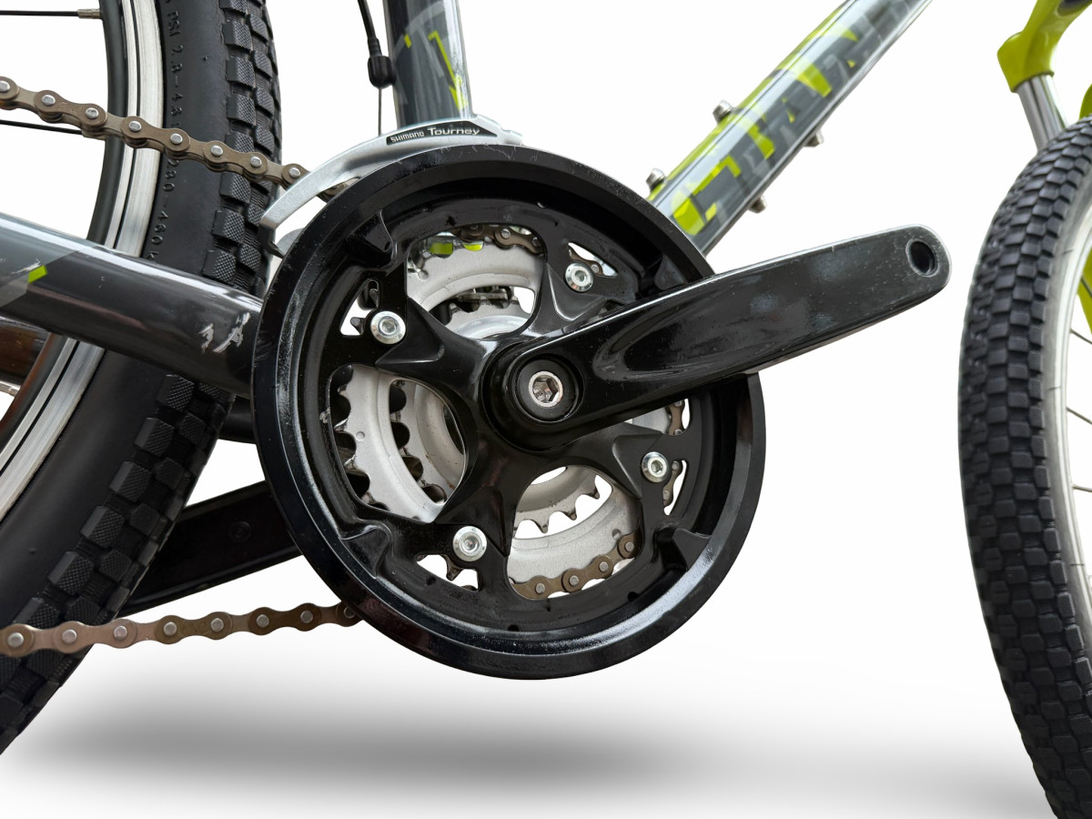 ROWER DIRT STUNT GIANT REVEL STREET 4 SHIMANO SR SUNTOUR V-BRAKE