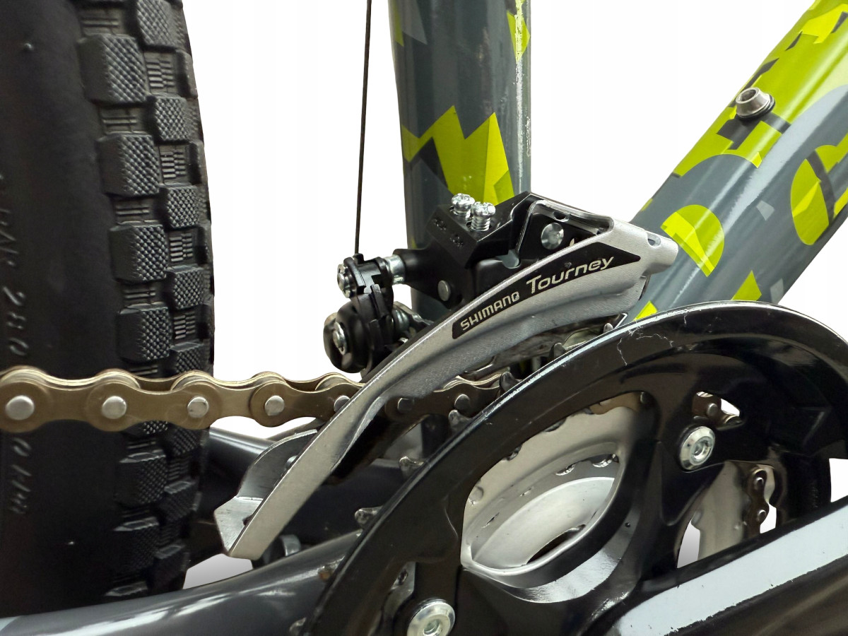 ROWER DIRT STUNT GIANT REVEL STREET 4 SHIMANO SR SUNTOUR V-BRAKE