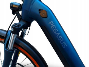 ROWER ELEKTRYCZNY PEGASUS PREMIO EVO 9 RAMA 60CM KOŁA 28" BOSCH SMART 625WH