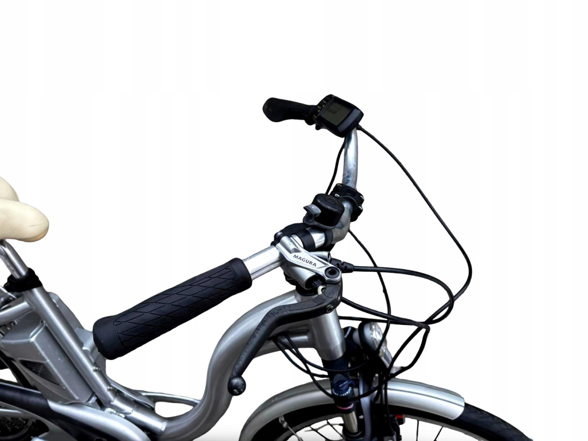 ROWER ELEKTRYCZNY FLYER 46CM KOŁA 26" PANASONIC 259WH USZKODZONY NA CZĘŚCI