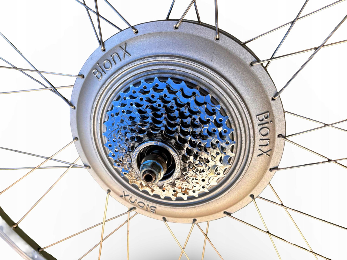 KOŁO ROWEROWE TYLNE 28" POD TARCZĘ KASETA 8B 36H OŚ 10MM SILNIK BIONX 48V
