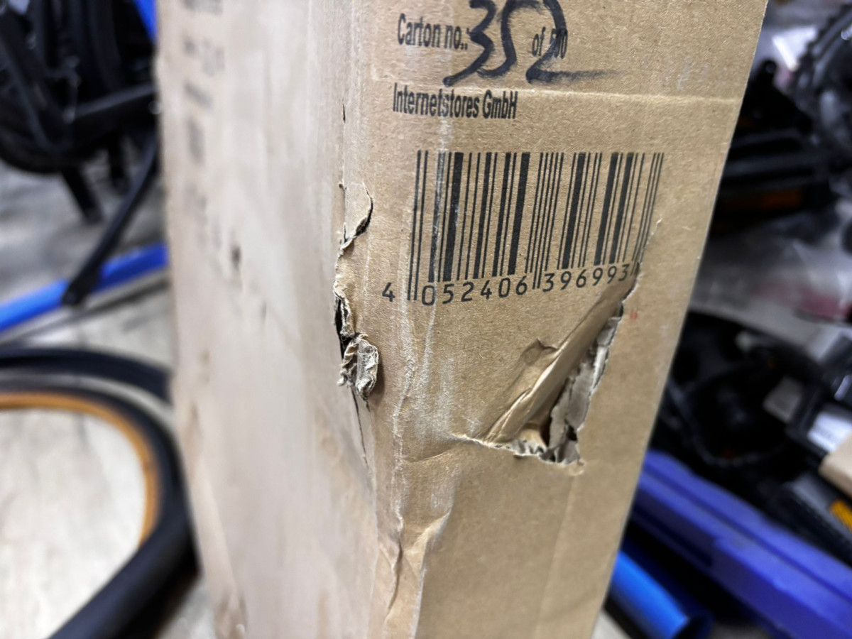 KRZESŁO TURYSTYCZNE SKŁADANE CAMPZ Z POKROWCEM KOMPAKTOWE WYSOKIE BRĄZ